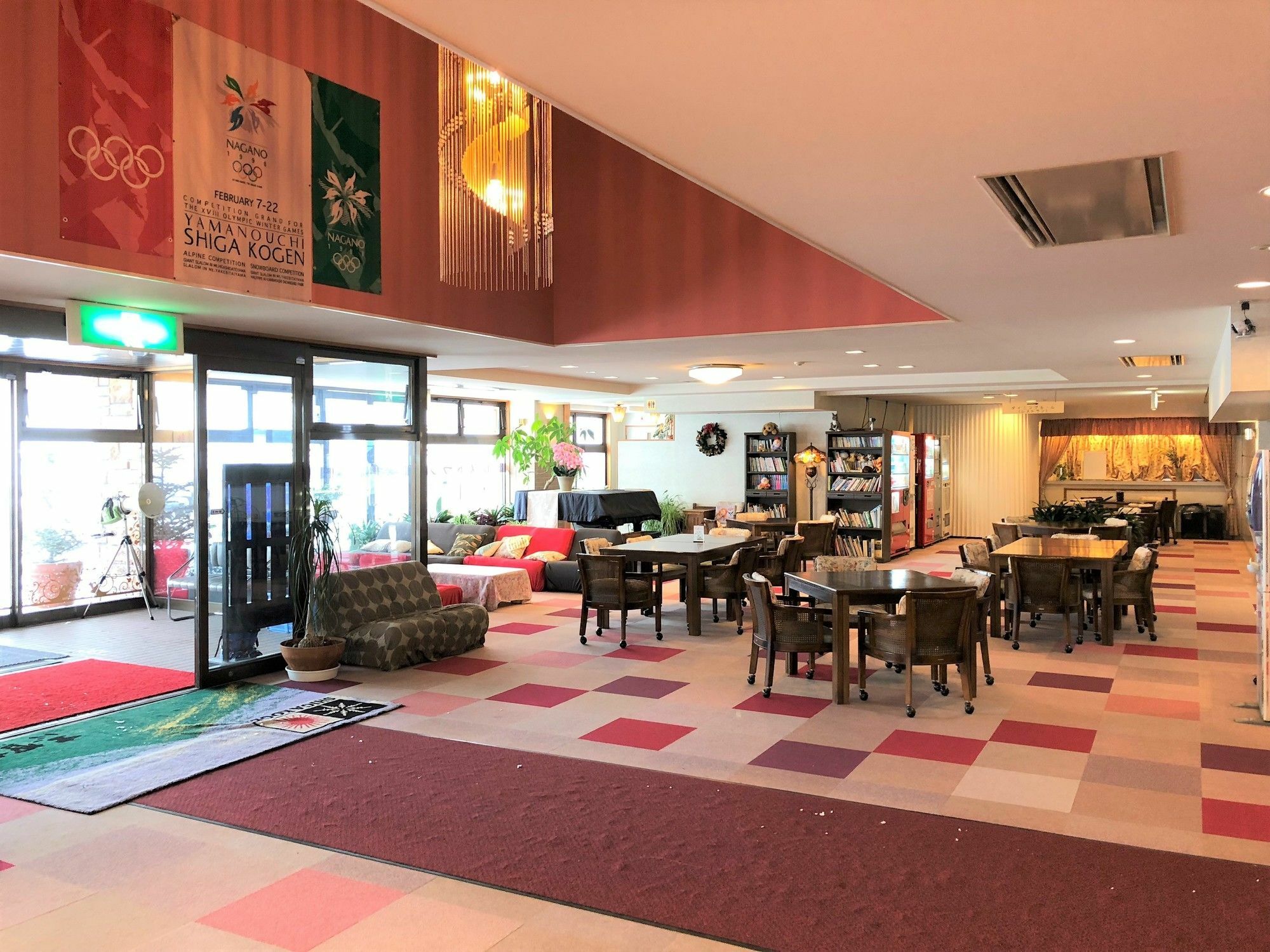 Hotel Sunny Shiga Яманути Экстерьер фото