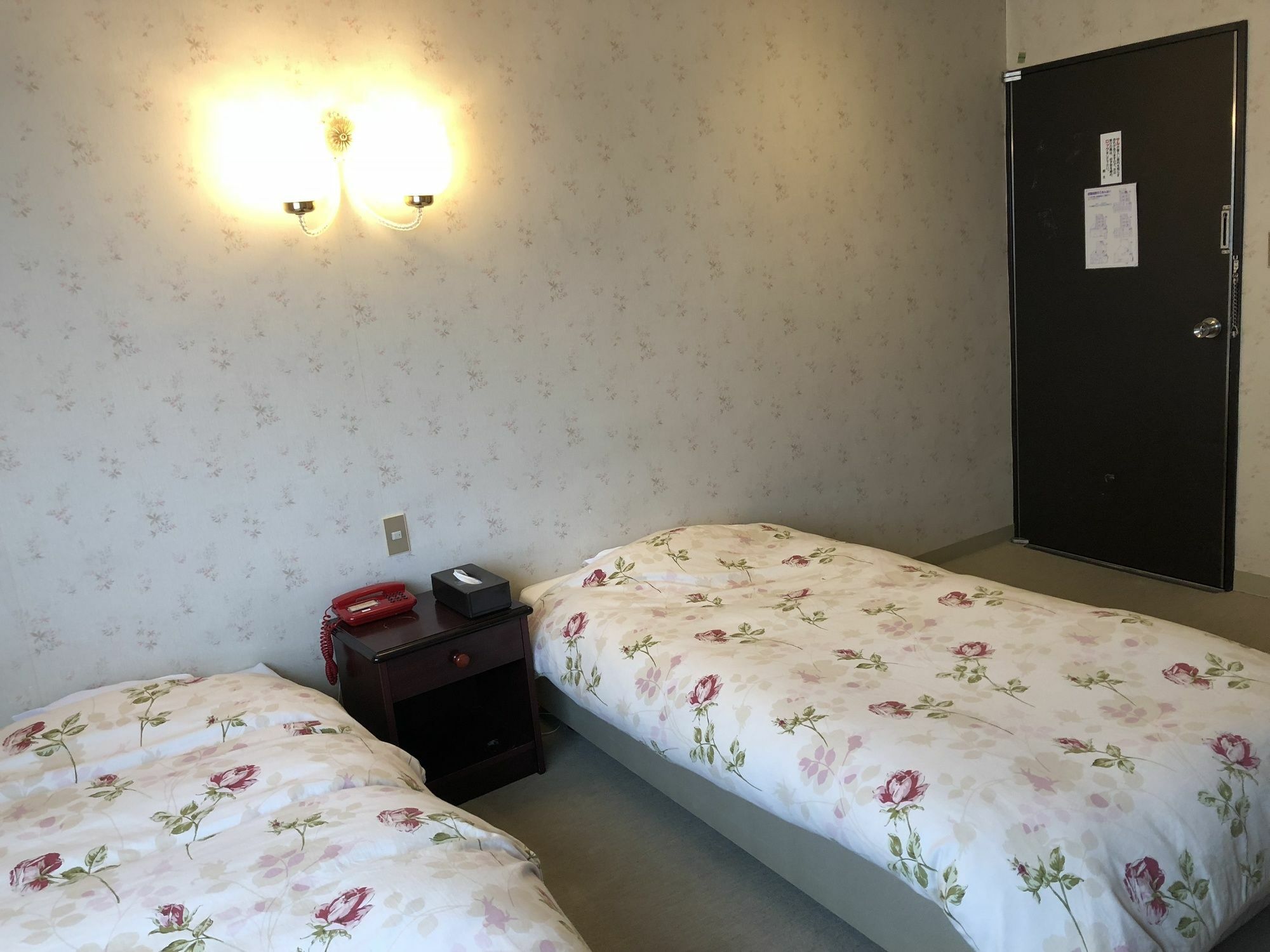 Hotel Sunny Shiga Яманути Экстерьер фото