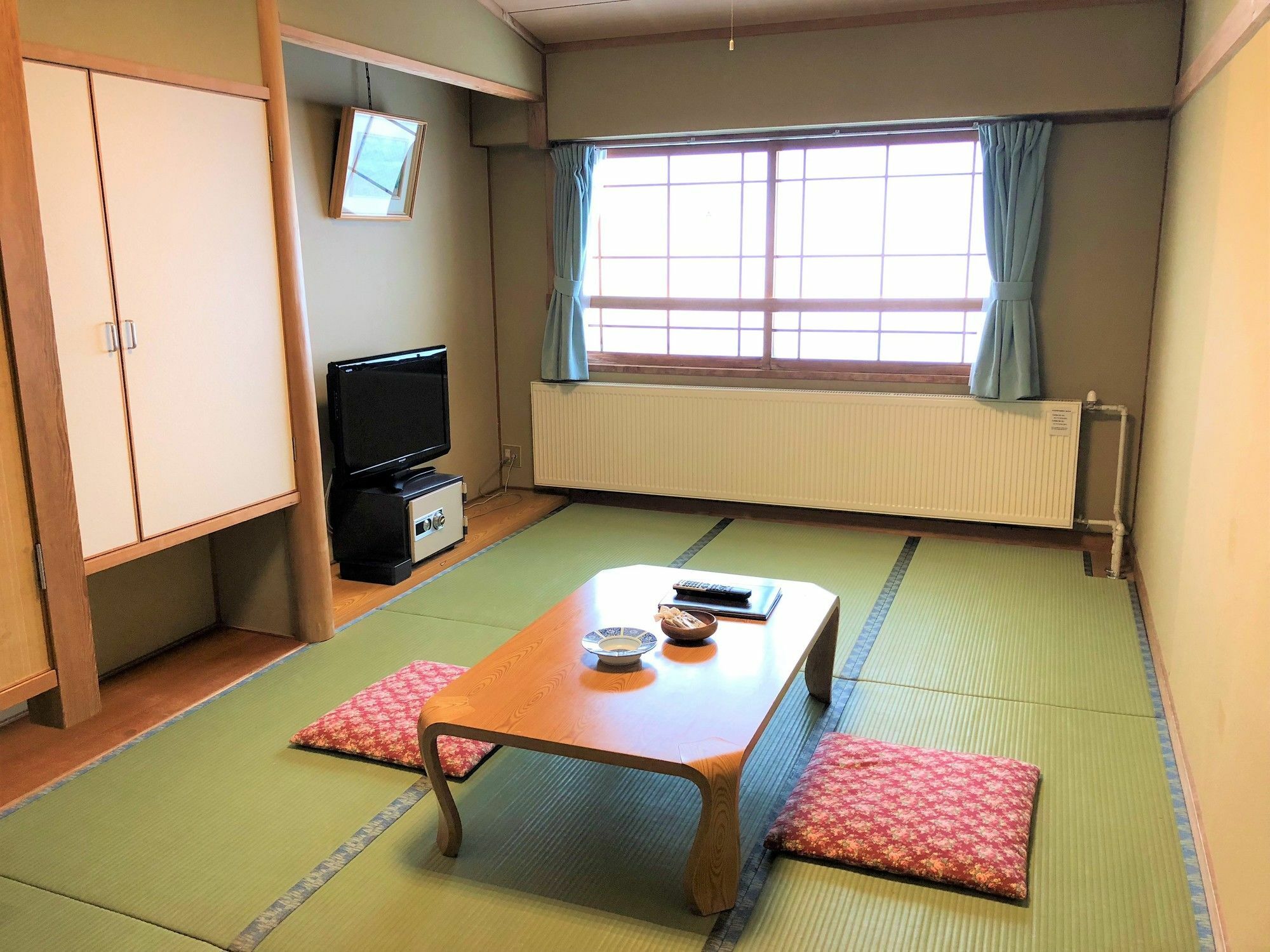 Hotel Sunny Shiga Яманути Экстерьер фото